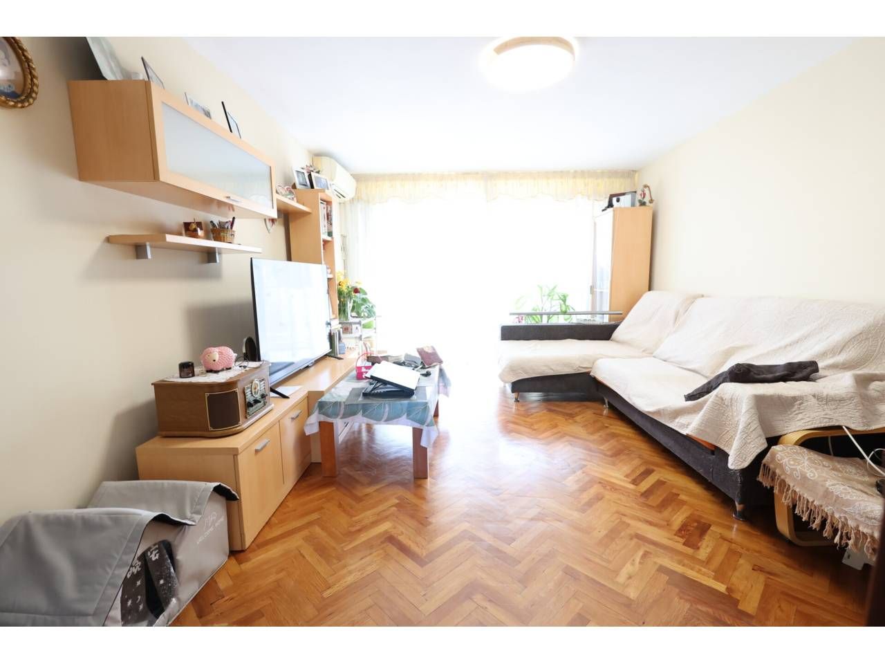 Habitación de Piso en venta en L'Hospitalet de Llobregat con Aire acondicionado, Calefacción y Balcón