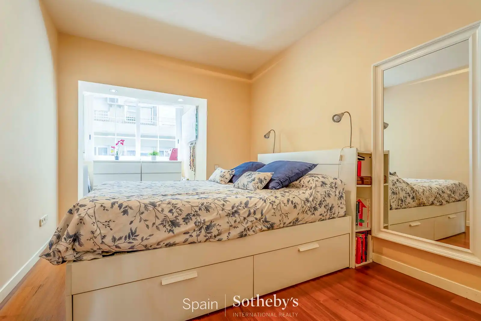 Habitación de Apartamento en venta en Madrid con Aire acondicionado, Calefacción y Terraza
