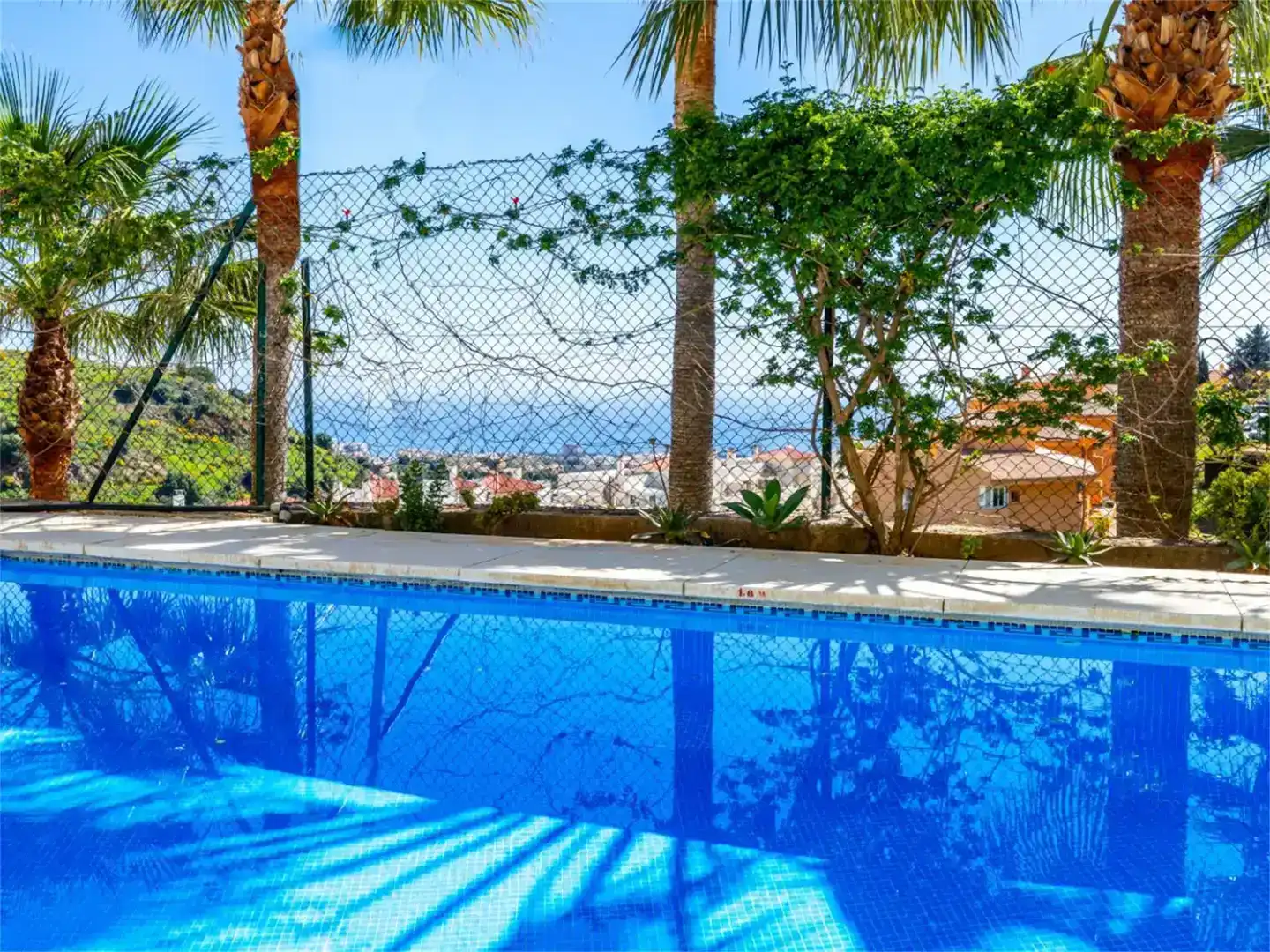 Piscina de Ático en venta en Mijas con Aire acondicionado y Piscina