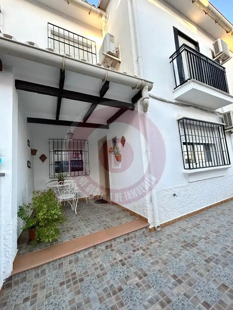 Casa adosada en venda a Calle Cruz del Cordero, 26, Norte - Barrio del Pilar - El Reñidero