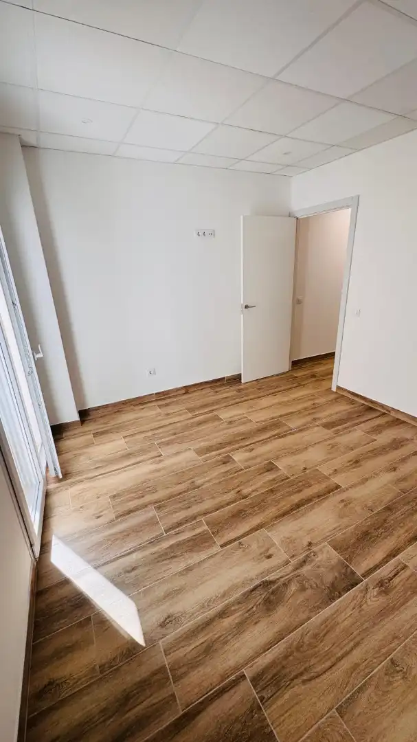 Ground floor for sale in Vinaròs  with Air Conditioner and Parquet flooring