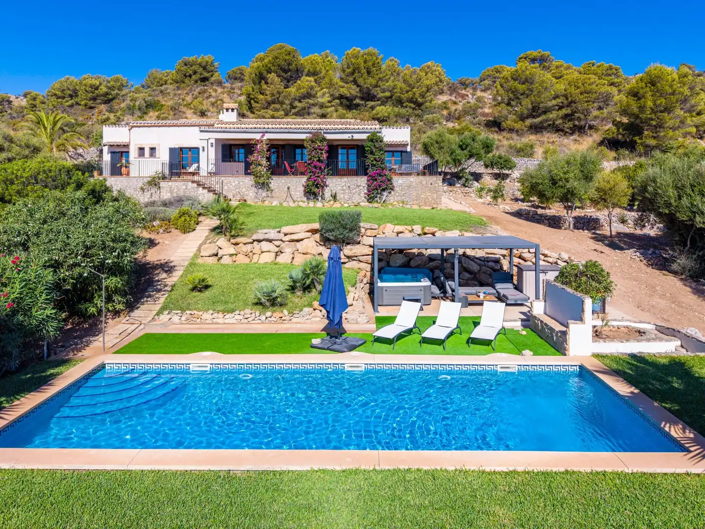 Piscina de Finca rústica en venta en Font de Sa Cala
