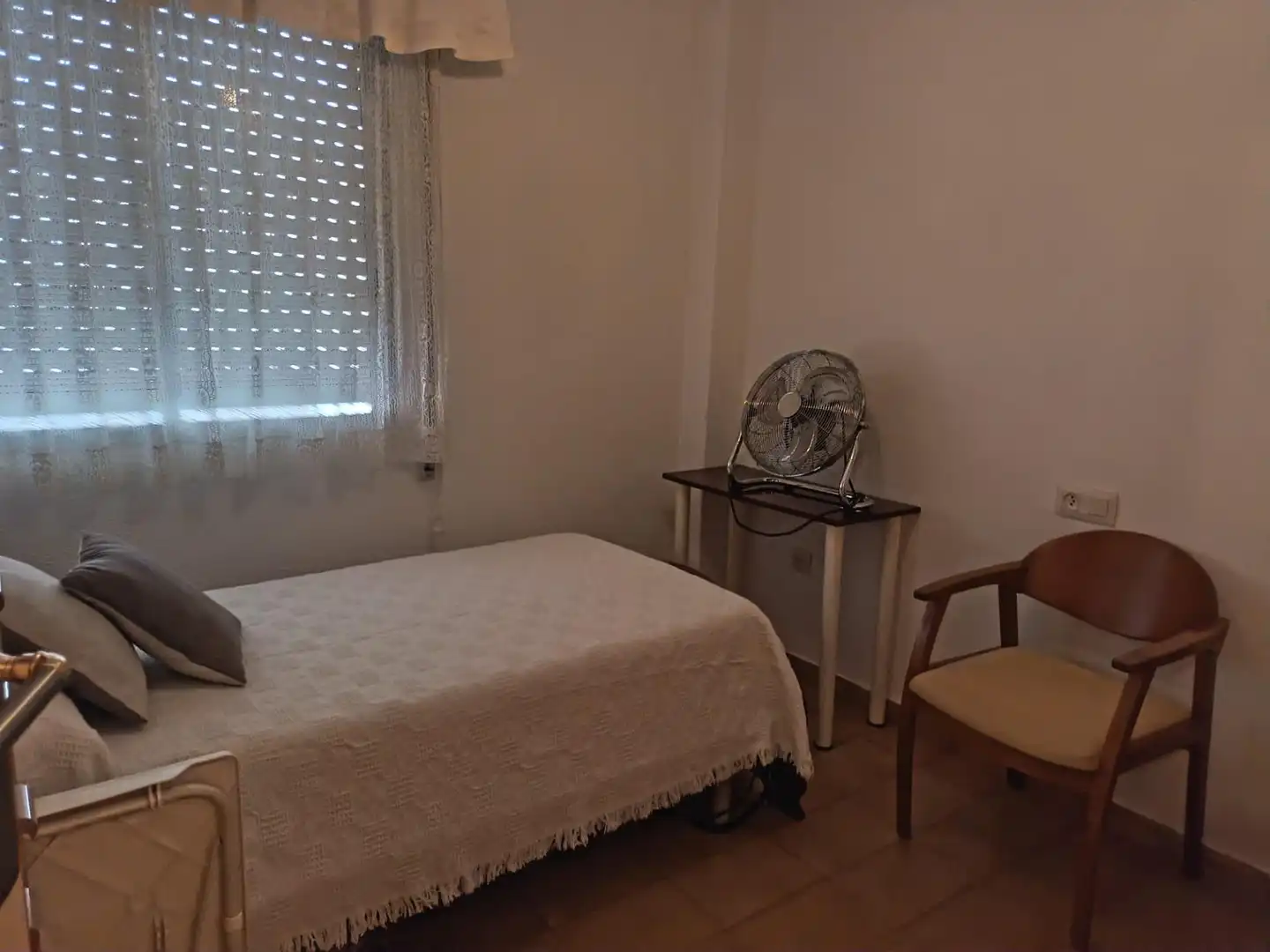 Schlafzimmer von Wohnung zur Miete in Alicante / Alacant mit Klimaanlage, Terrasse und Möbliert