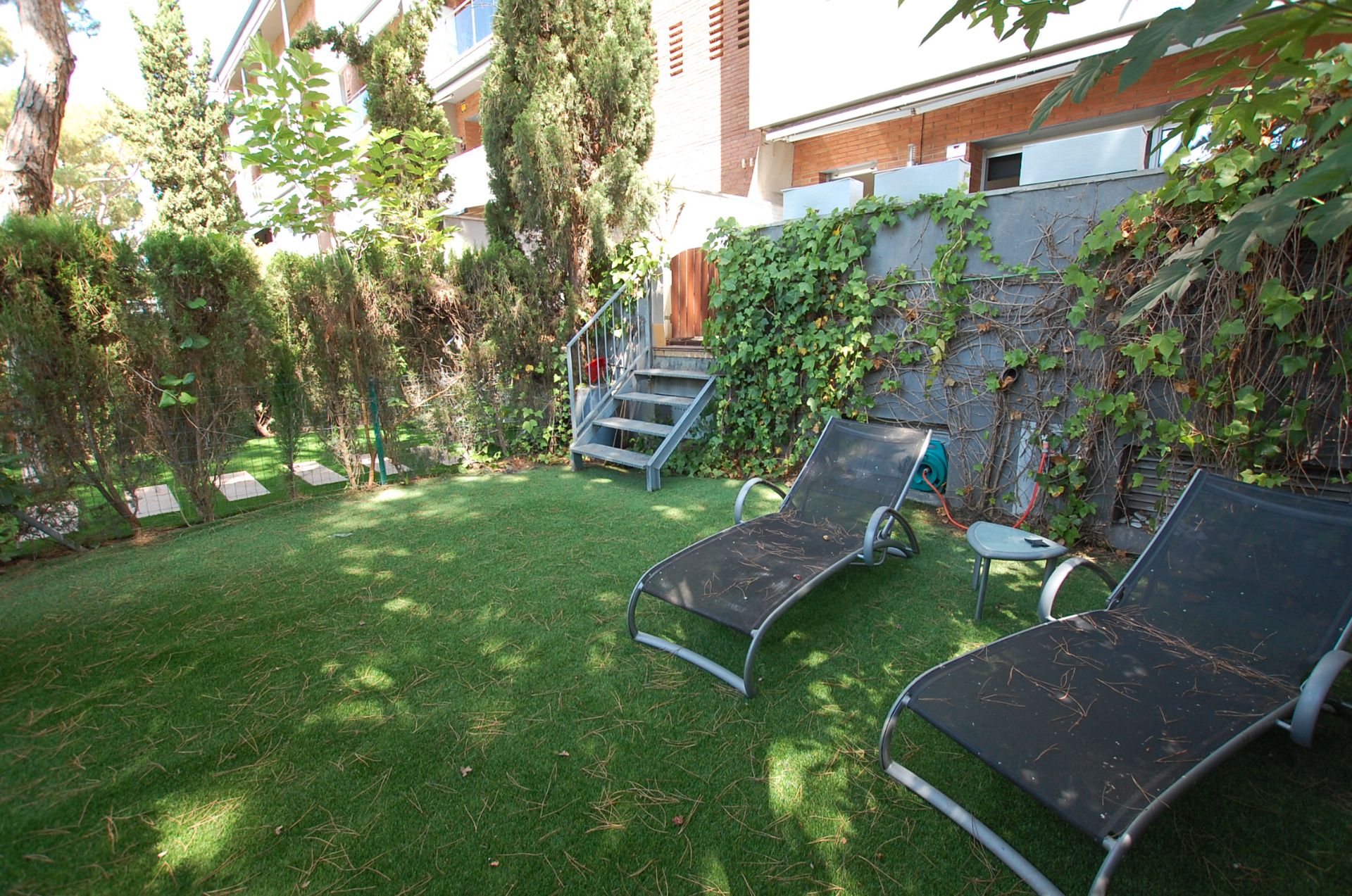Jardí de Planta baixa en venda en Gavà amb Aire condicionat, Calefacció i Jardí privat