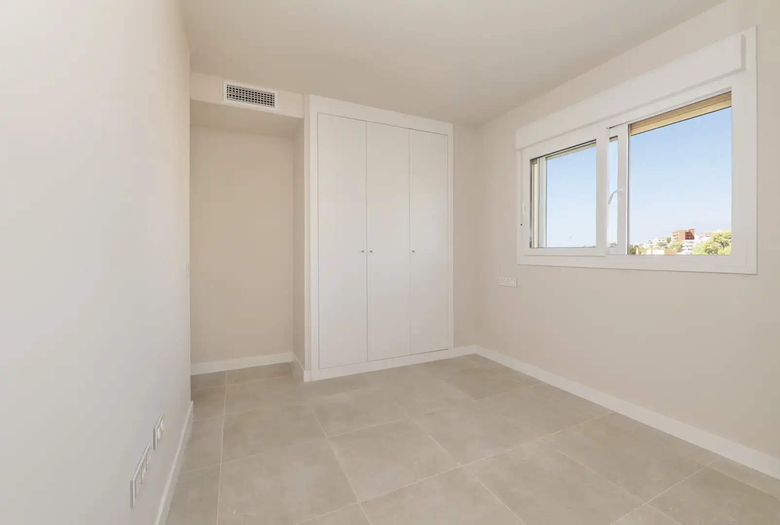Habitación de Ático en venta en Torremolinos con Aire acondicionado, Calefacción y Terraza