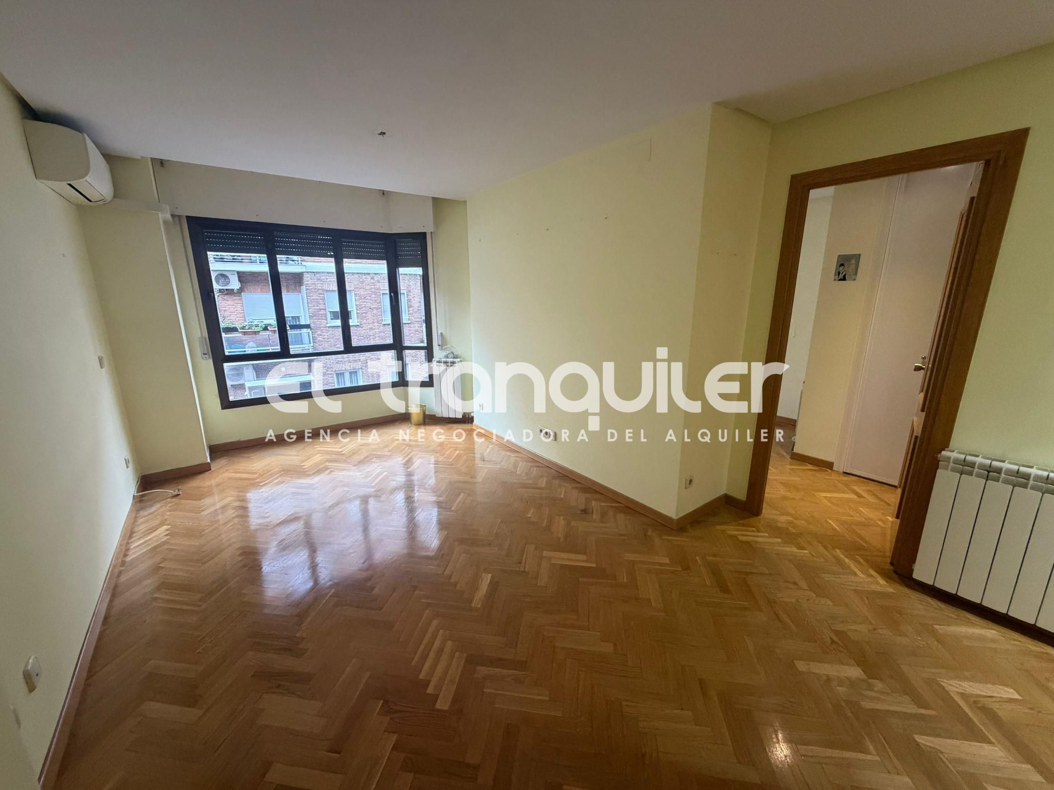 Dormitori de Pis de lloguer en  Madrid Capital amb Aire condicionat i Parquet