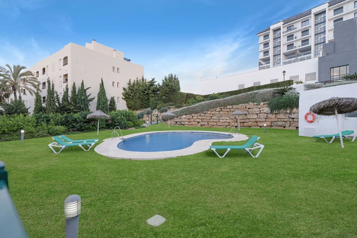 Piscina de Planta baixa en venda en Manilva amb Aire condicionat, Terrassa i Piscina
