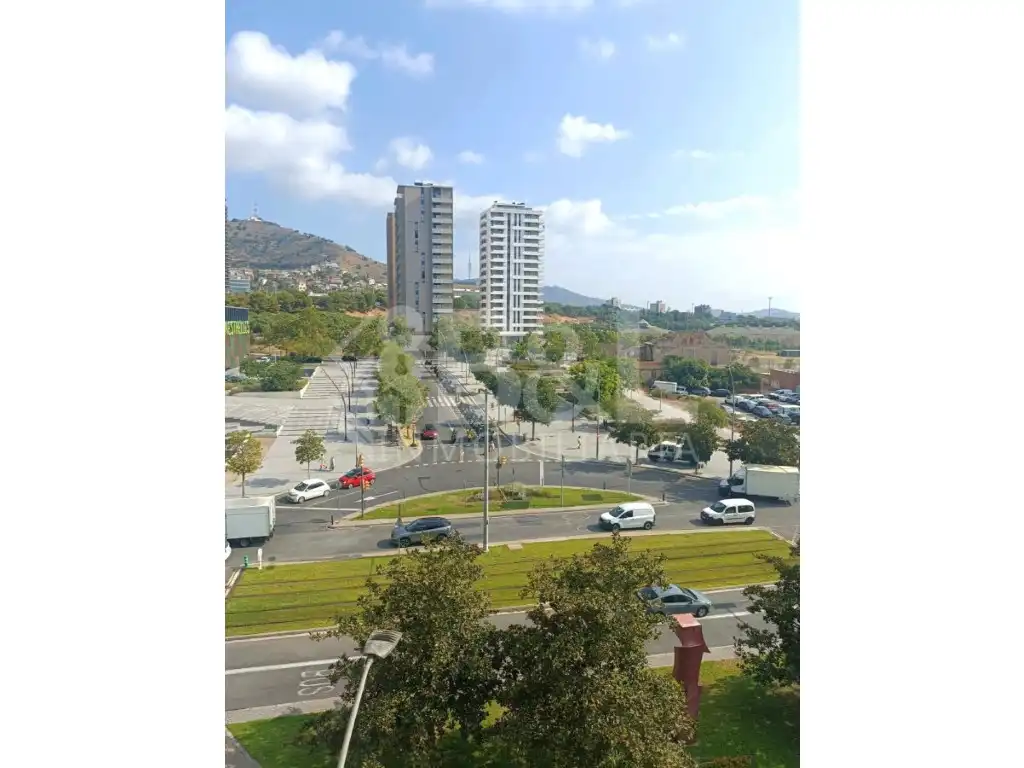 Exterior view of Flat for sale in Esplugues de Llobregat