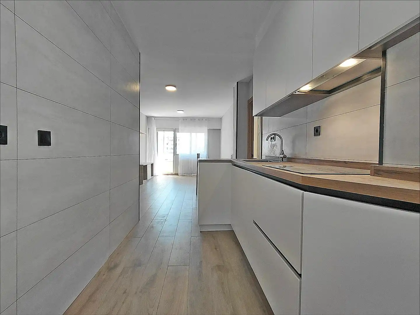 Cocina de Piso en venta en Pontevedra Capital  con Calefacción y Trastero