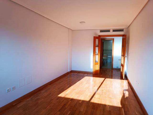 Piso en Venta en La Magdalena