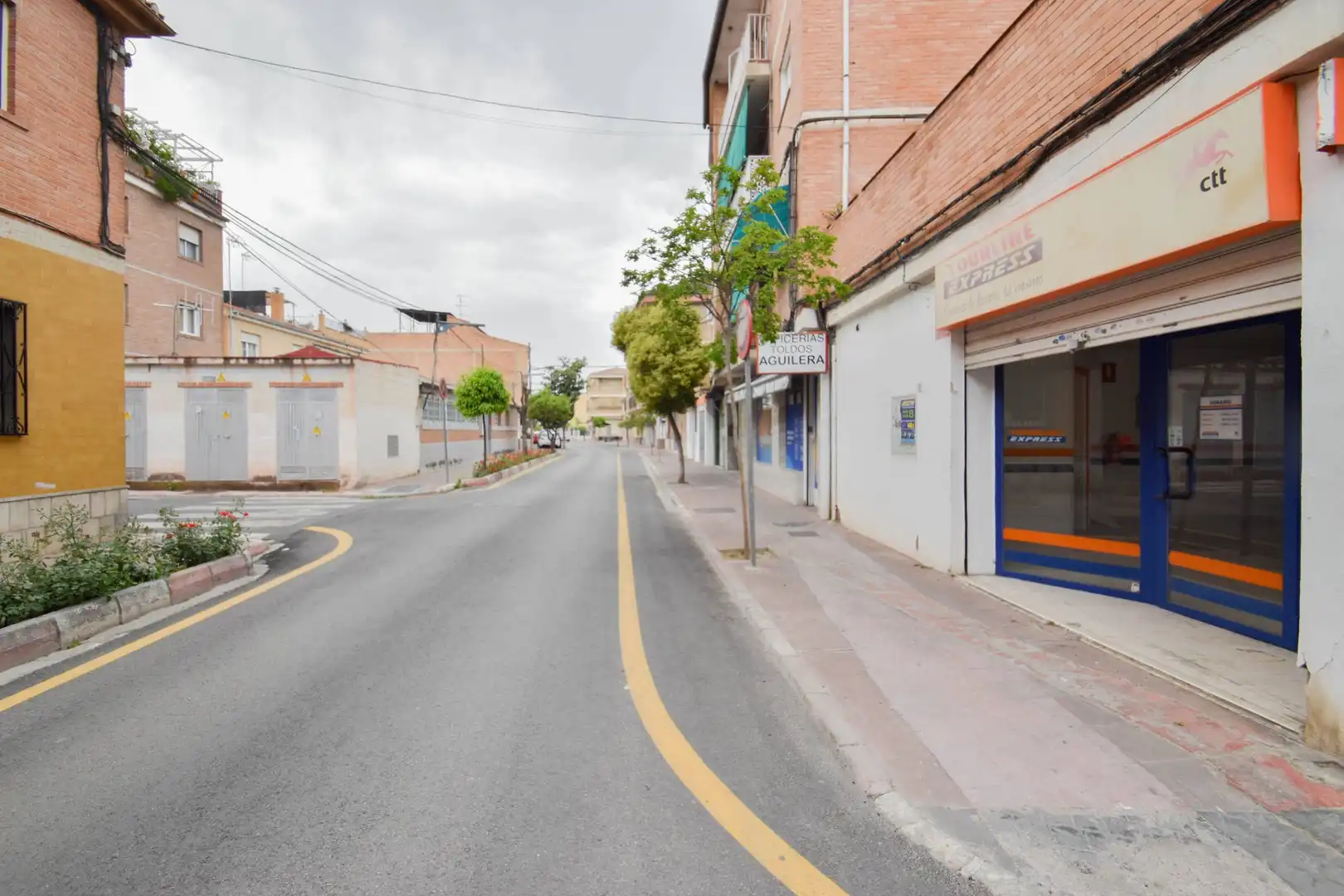 Locale commerciale in vendita a San Antón, imagen 3