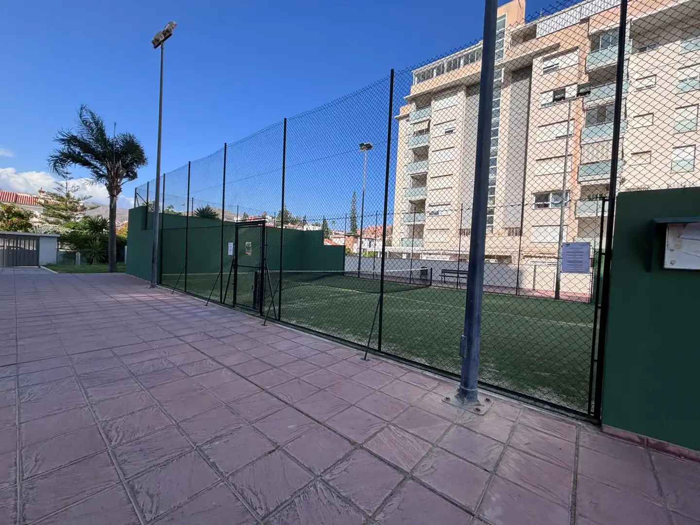 Aparcament de Pis de lloguer en Rincón de la Victoria amb Piscina comunitària