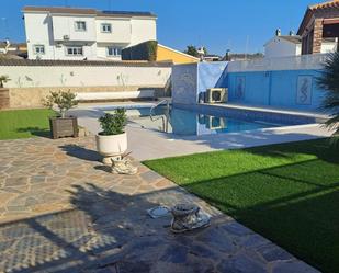 Swimming pool of House or chalet for sale in Villamanta  with Heating, Private garden and Storage room
