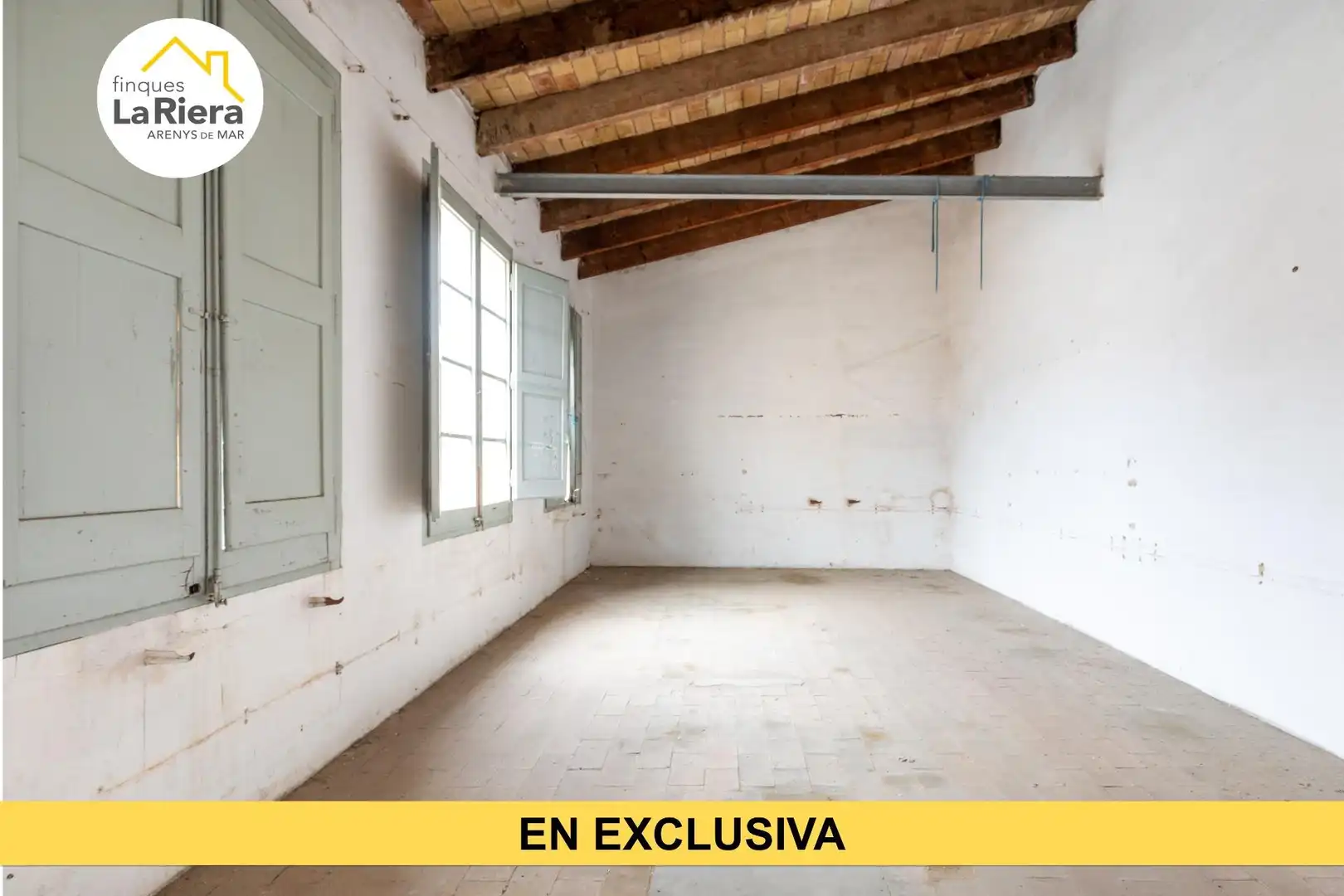 Exterior view of Houses for sale in Arenys de Mar  with Balcony and Alarm