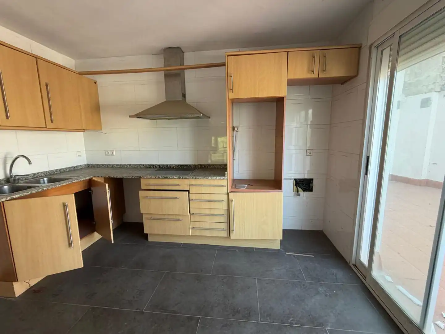 Kitchen of Flat for sale in L'Alcora  with Terrace and Storage room