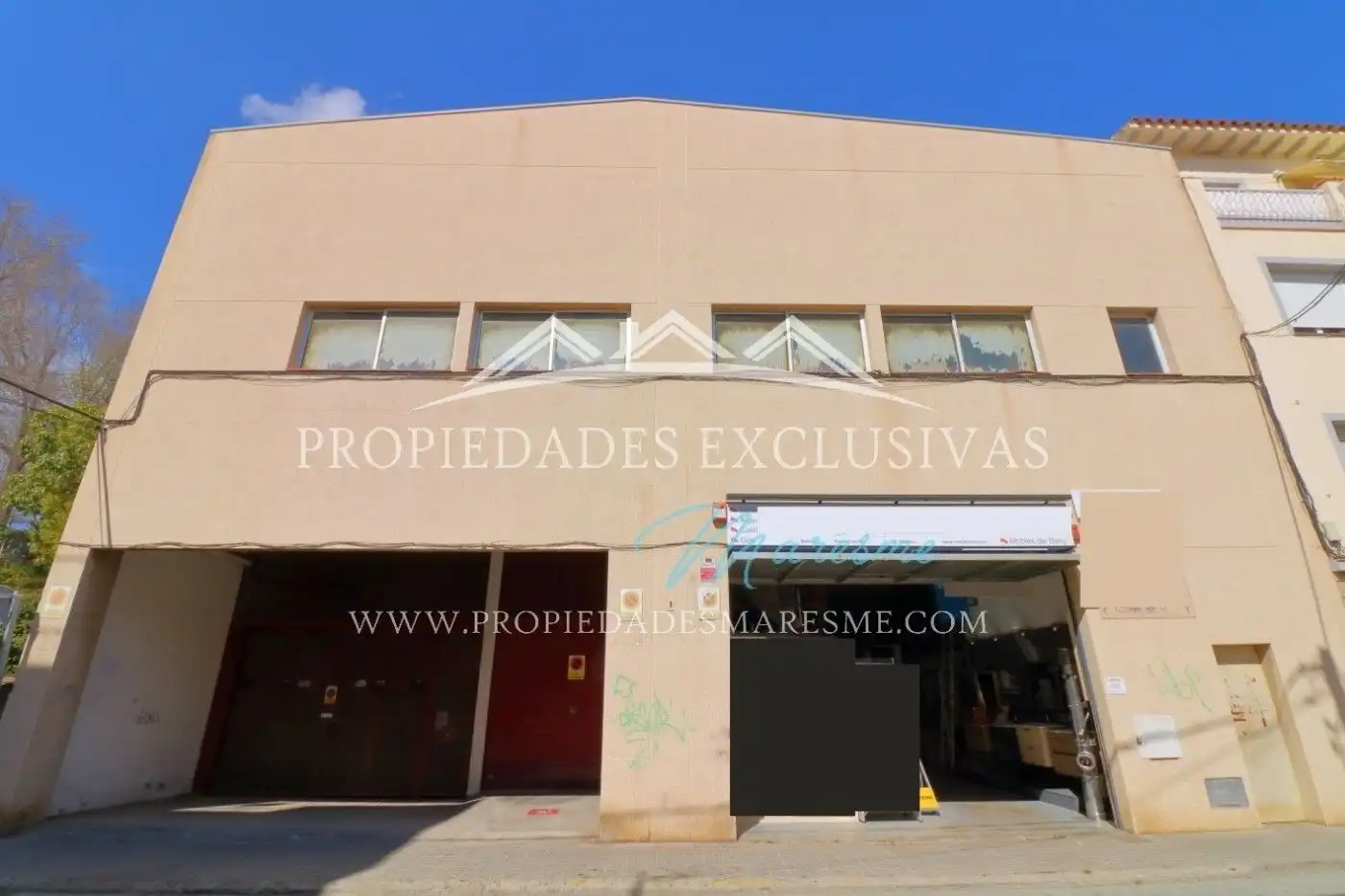 Vista exterior de Nave industrial en venta en El Masnou con Calefacción