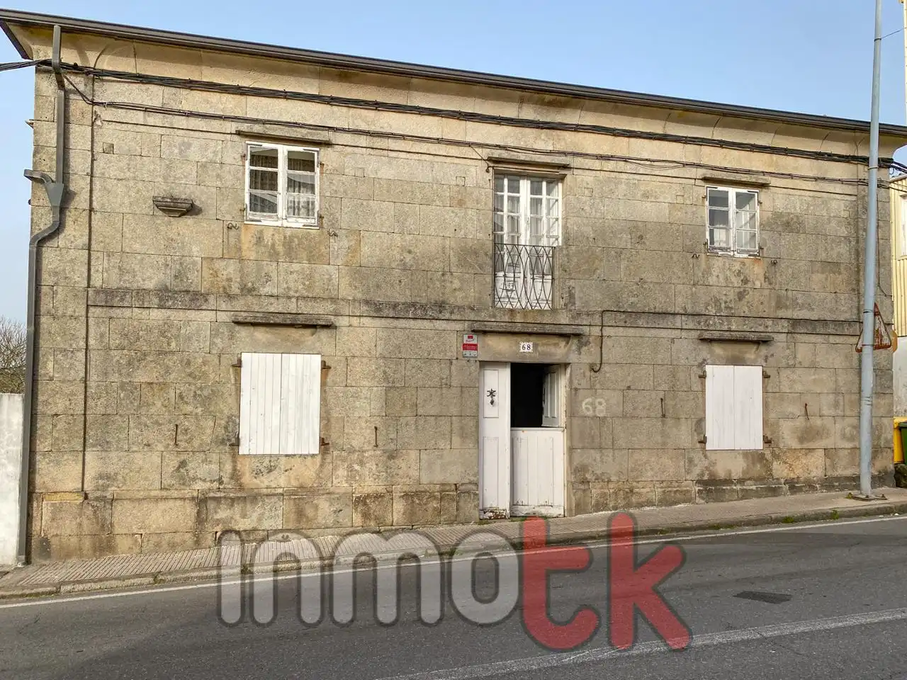 Vista exterior de Casa o xalet en venda en Guitiriz amb Calefacció, Terrassa i Traster