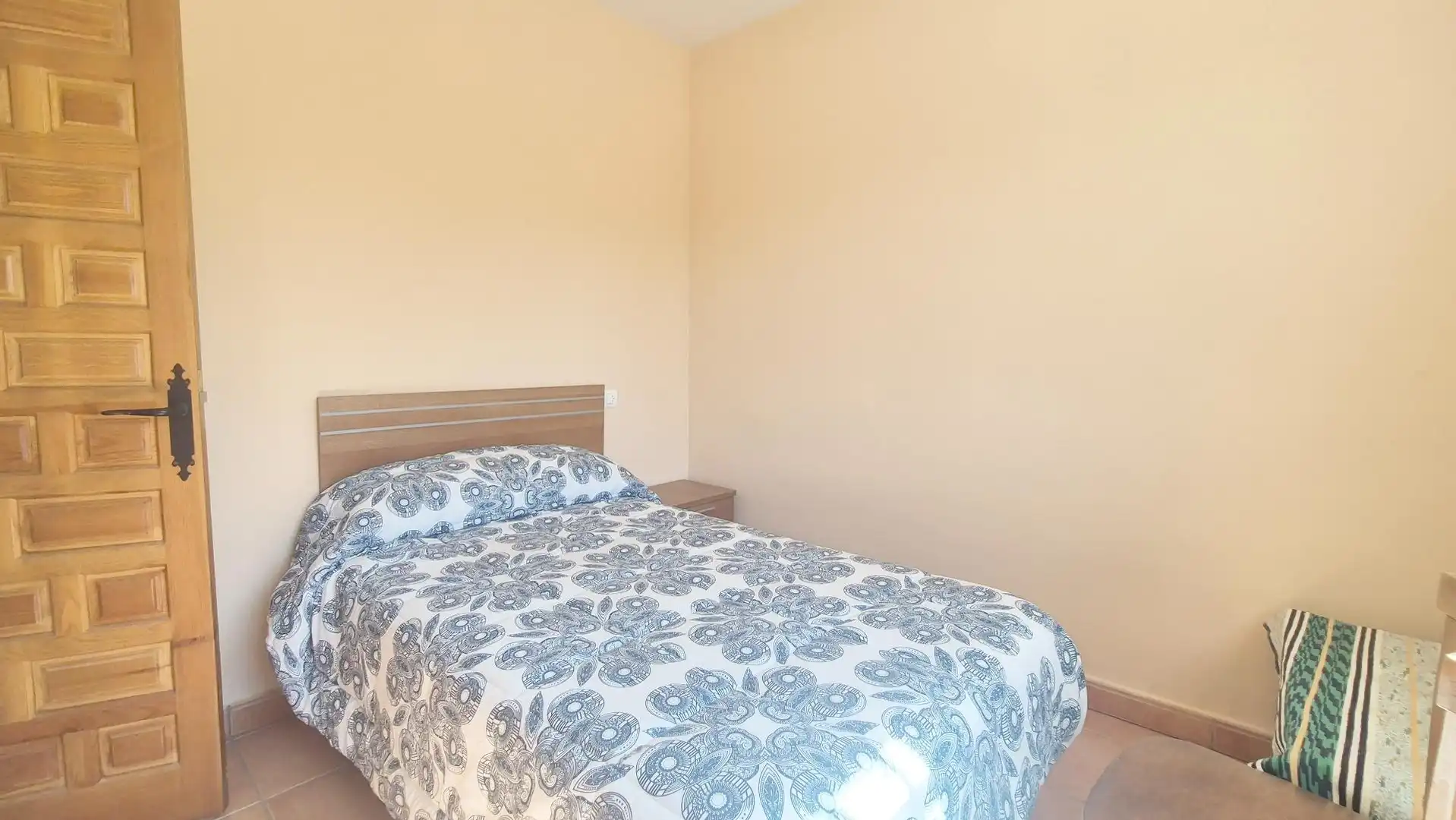 Bedroom of Houses for sale in Calvarrasa de Abajo  with Heating, Storage room and Furnished
