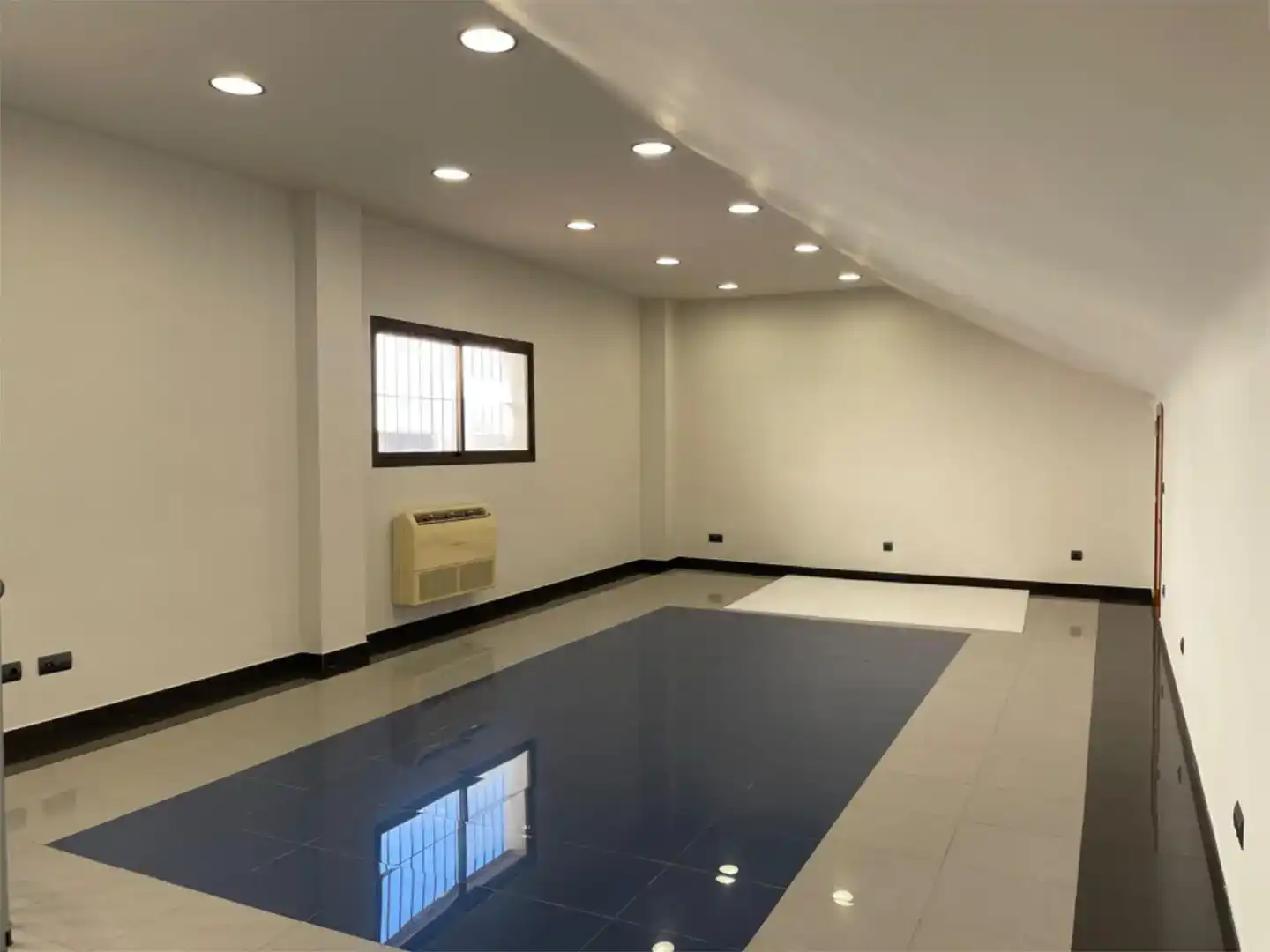 Local en venta en San Pedro de Alcántara