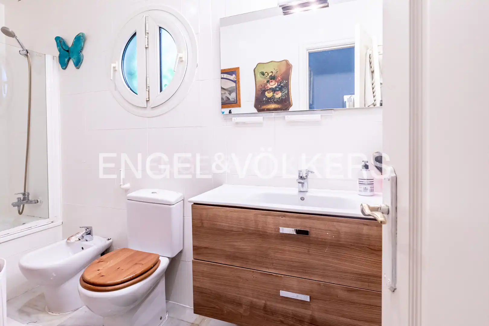 Baño de Piso de alquiler en Sevilla con Aire acondicionado, Calefacción y Trastero