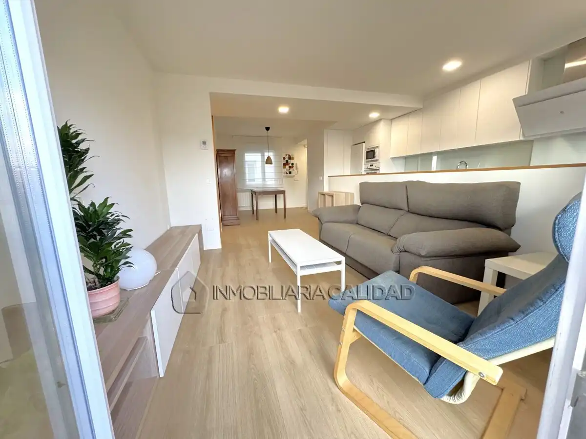 Living room of Flat for rent in Burgos  with Heating and Furnished