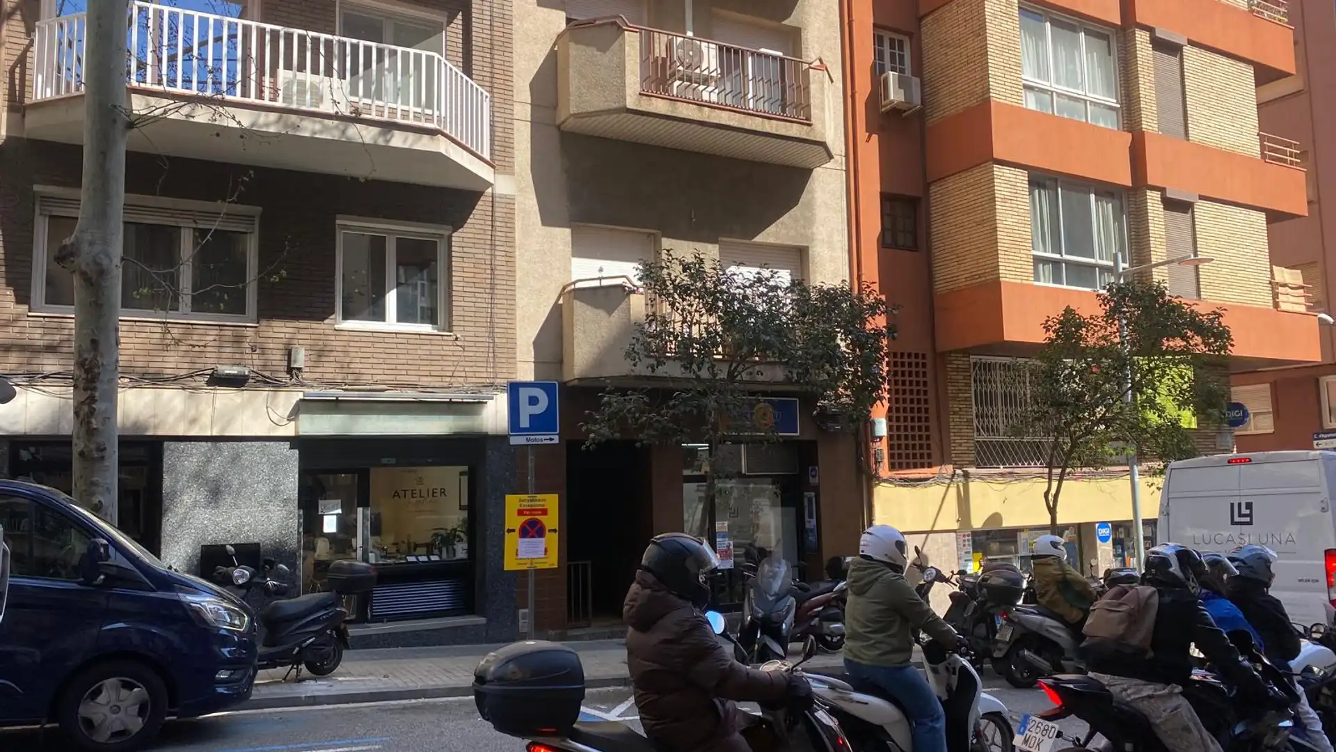 Exterior view of Premises for sale in  Barcelona Capital