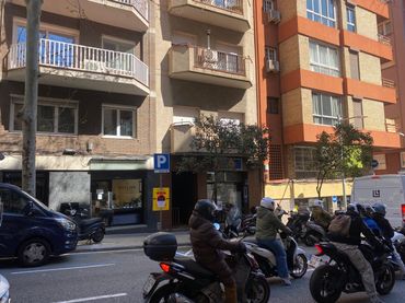 Gewerbefläche zum Verkauf in Gràcia