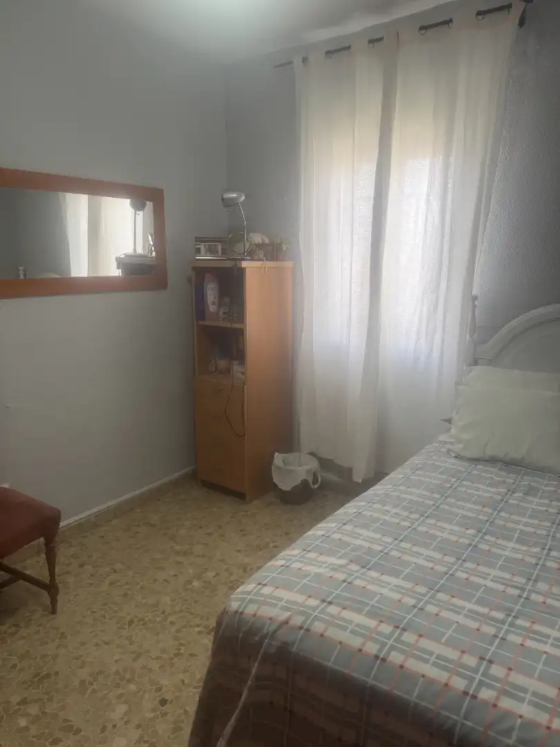 Bedroom of Flat for sale in Sevilla  with Air Conditioner, Terrace and Storage room
