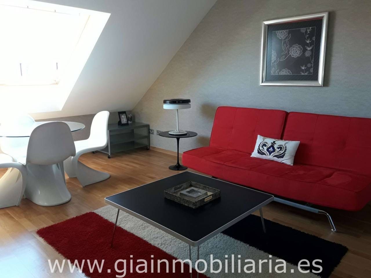 Wohnzimmer von Dachboden zum verkauf in Baiona mit Heizung, Abstellraum und Möbliert