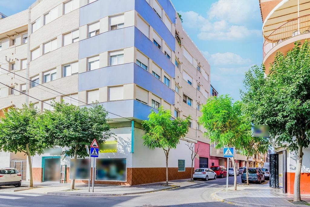 Exterior view of Premises for sale in Almazora / Almassora