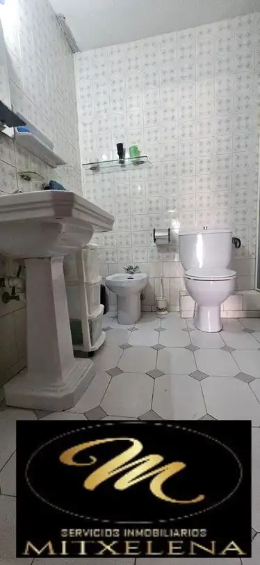 Baño de Piso en venta en Getxo  con Calefacción y Trastero