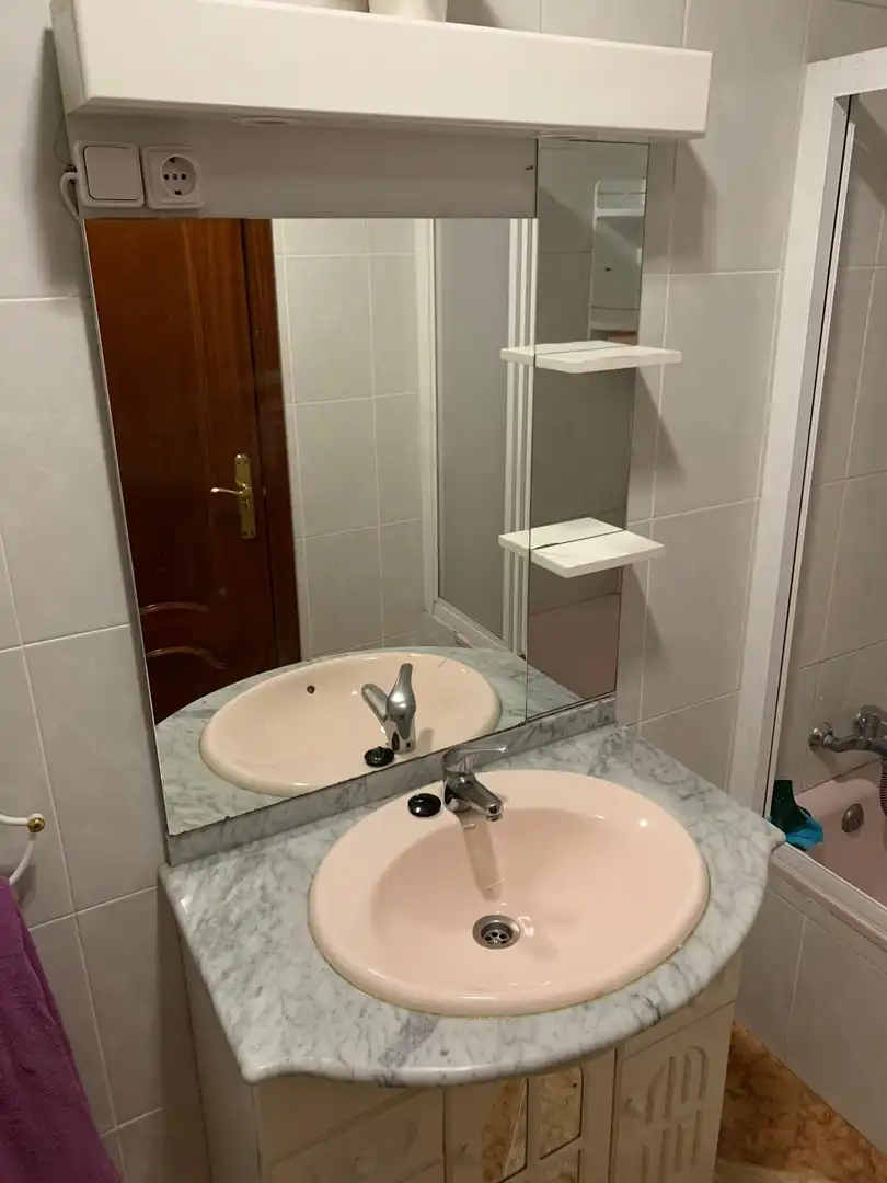 Bany de Pis en venda en Málaga amb Jardí privat i Moblat