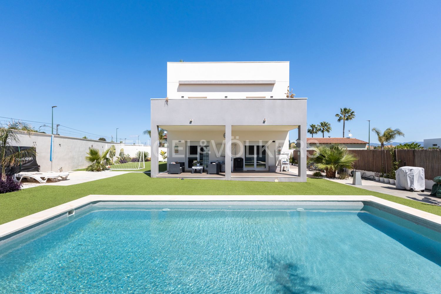 Exterior view of House or chalet for sale in Riba-roja de Túria  with Air Conditioner, Heating and Private garden