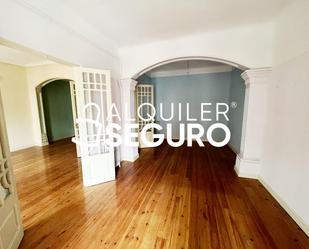 Dormitori de Pis de lloguer en Aguilar de Campoo amb Calefacció, Terrassa i Traster