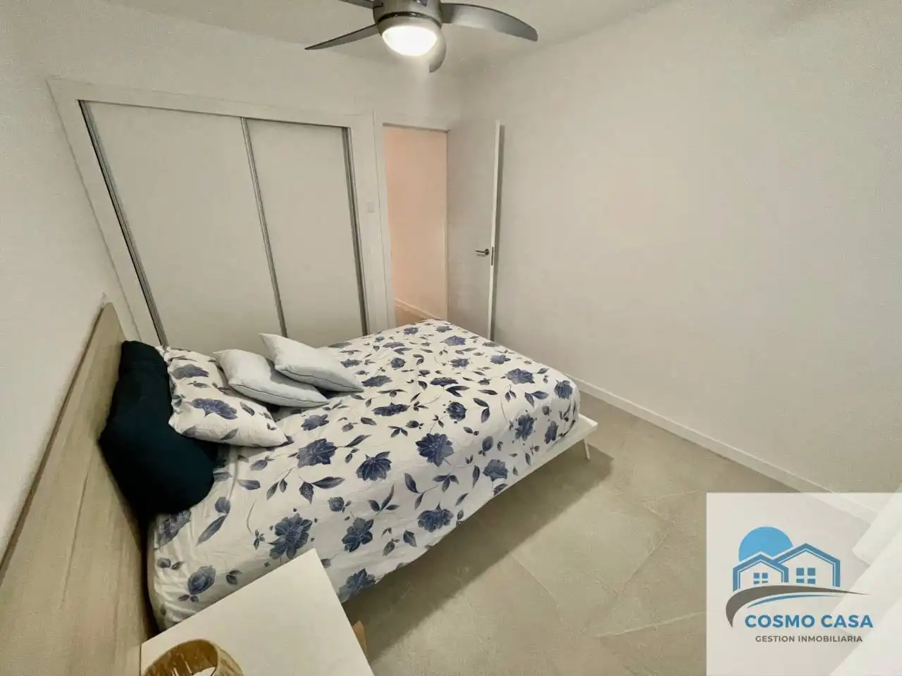 Dormitori de Pis de lloguer en Cambrils amb Aire condicionat, Calefacció i Terrassa