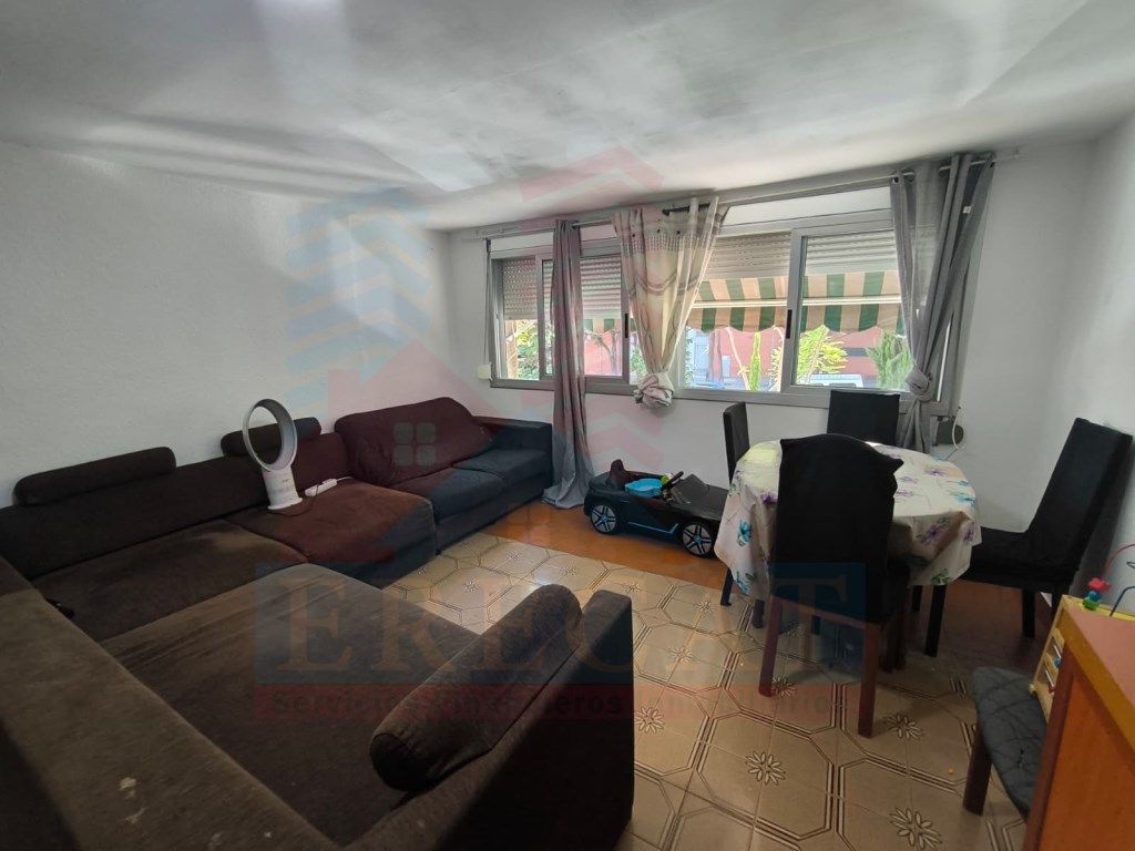 Living room of Flat for sale in Sabadell