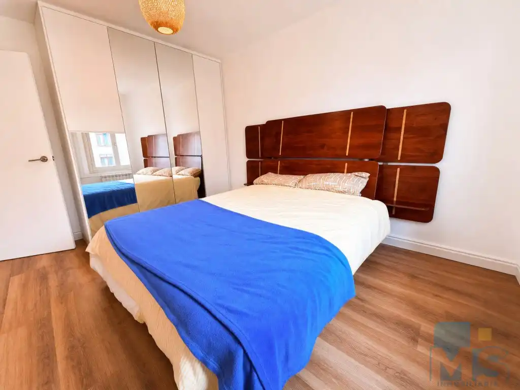 Schlafzimmer von Wohnung zum Verkauf in Pasaia mit Ofen
