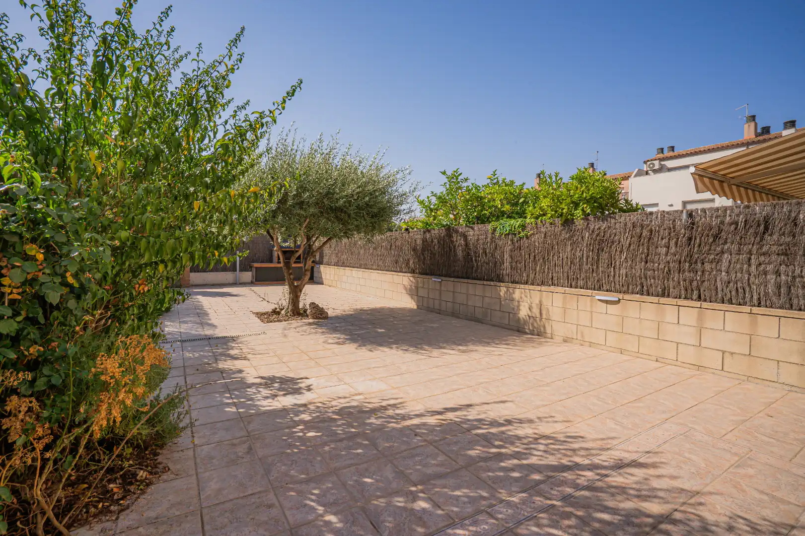 Terrassa de Casa adosada en venda en Castellar del Vallès amb Aire condicionat, Calefacció i Jardí privat