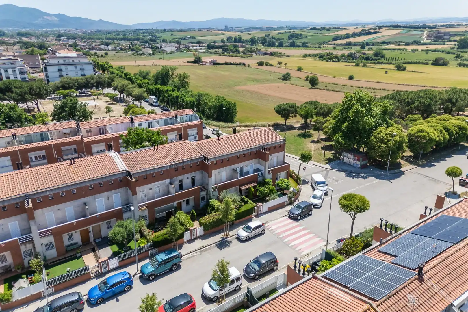 Exterior view of Detached homes for sale in Parets del Vallès  with Heating, Private garden and Parquet flooring