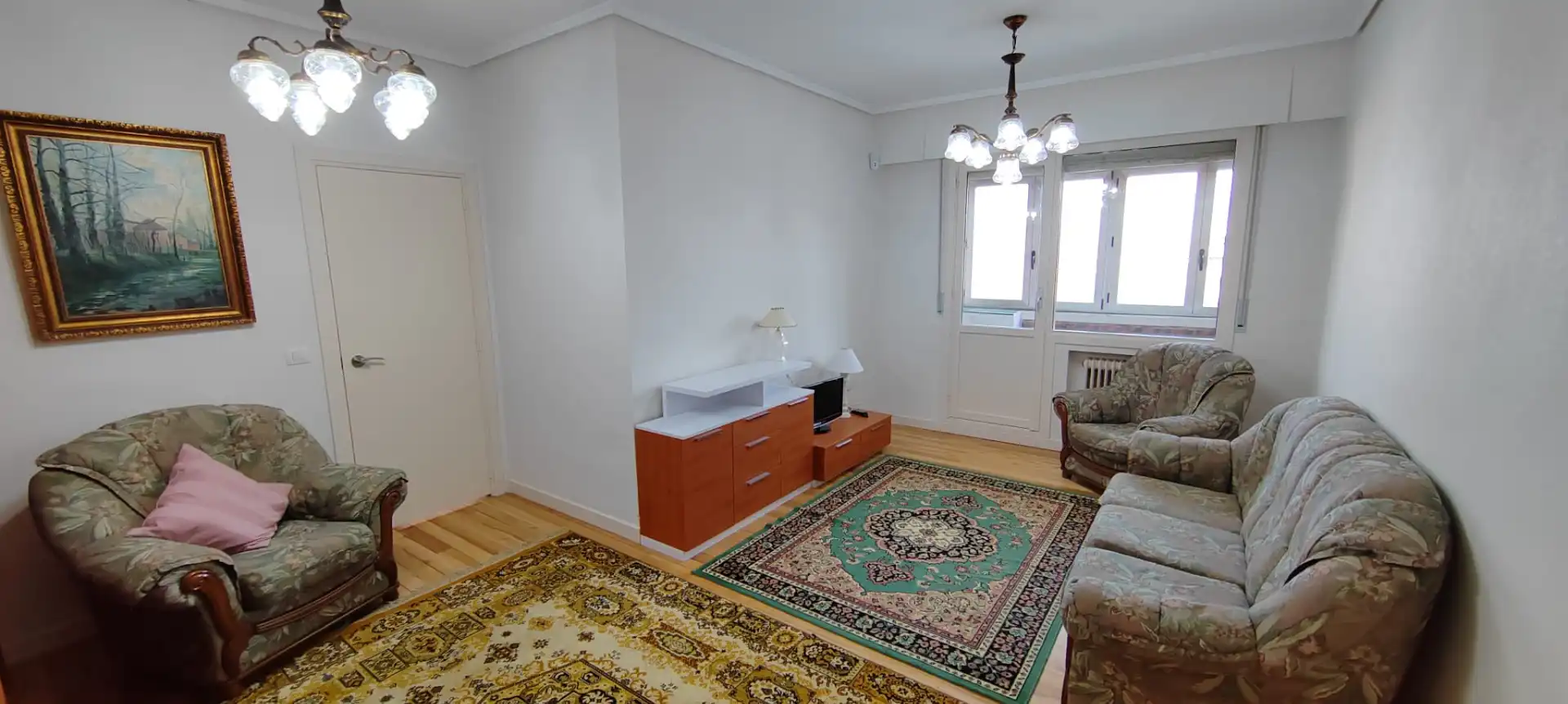 Wohnzimmer von Wohnung zur Miete in Bilbao  mit Heizung, Parkett und Terrasse
