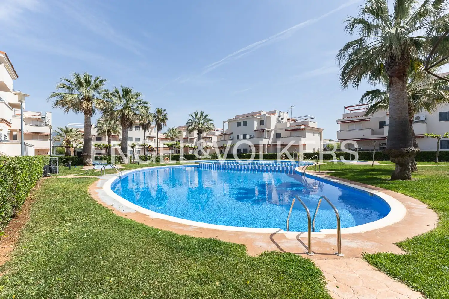 Schwimmbecken von Wohnung zum Verkauf in Alcalà de Xivert mit Klimaanlage, Heizung und Terrasse