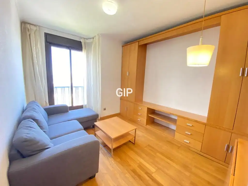 Apartments for rent in Calle de Belfast, 13, Rejas