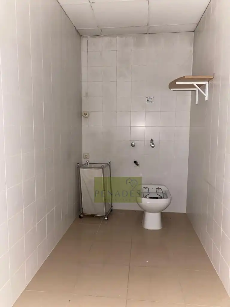 Business premises to rent in Sant Josep - Zona Hospital, imagen 4