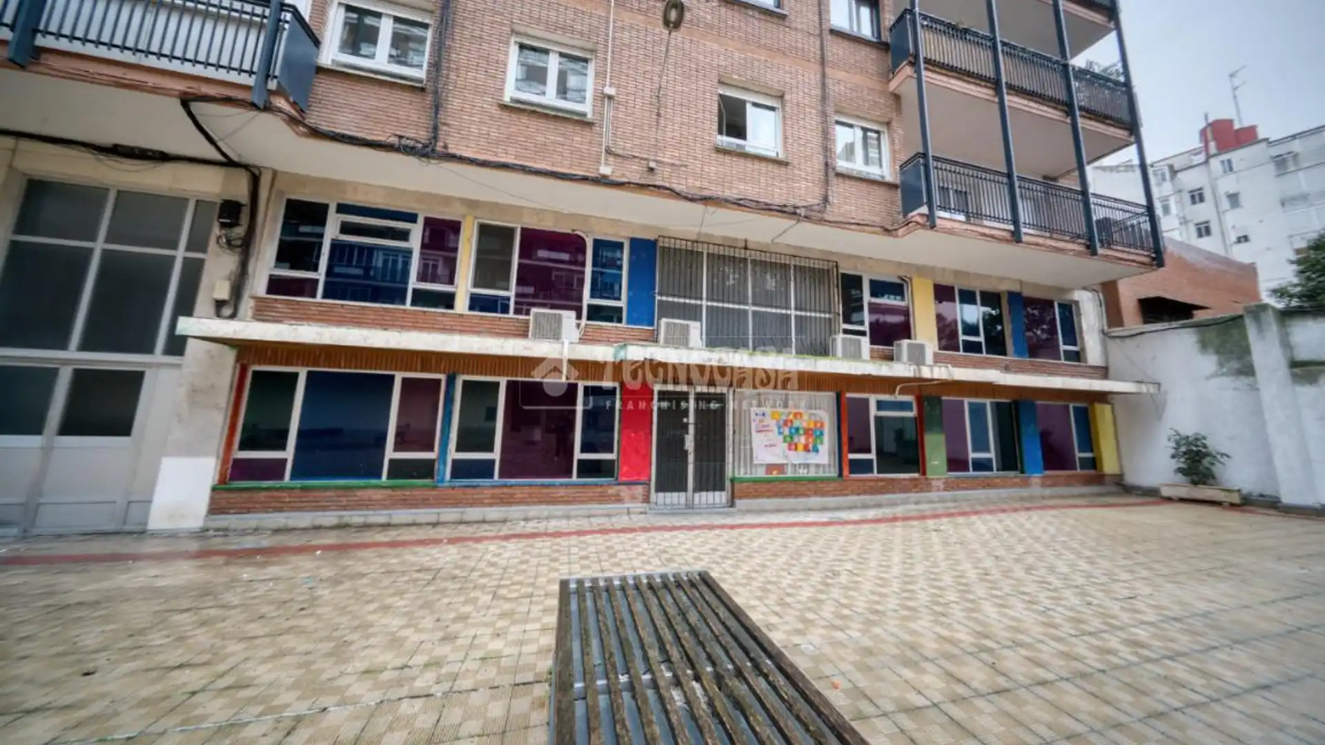 Vista exterior de Local en venta en Valladolid Capital