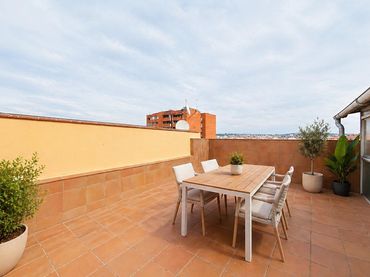 Attico con balcone in vendita a Canovelles