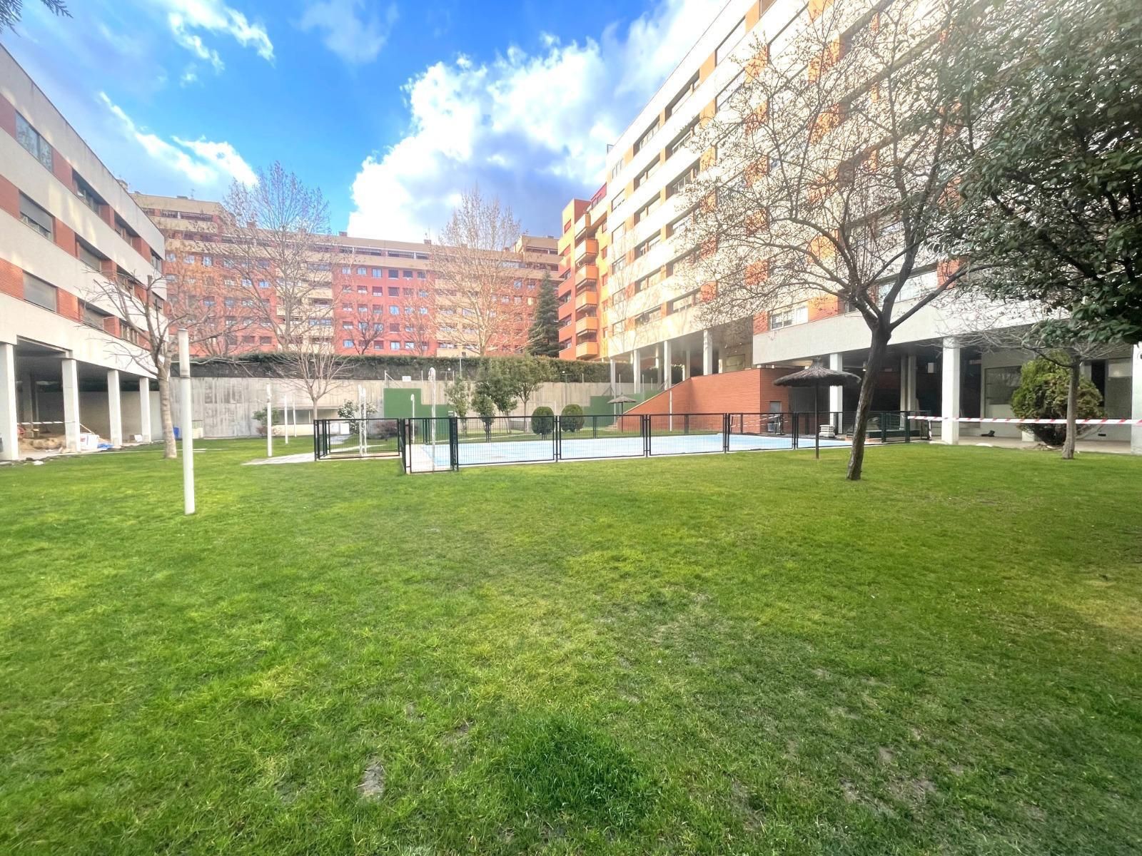 Vista exterior de Pis de lloguer en  Madrid Capital amb Aire condicionat, Calefacció i Parquet
