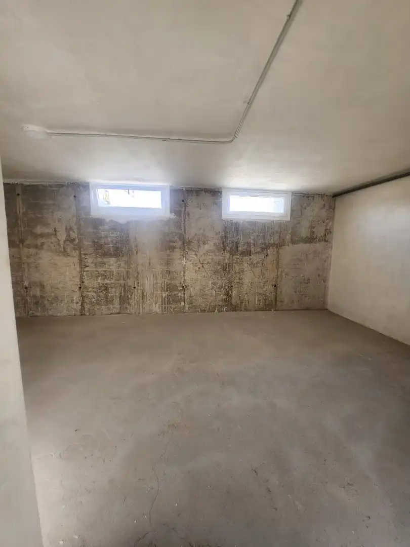 Casa adosada en venta en Villalbilla con Calefacción, Jardín privado y Trastero