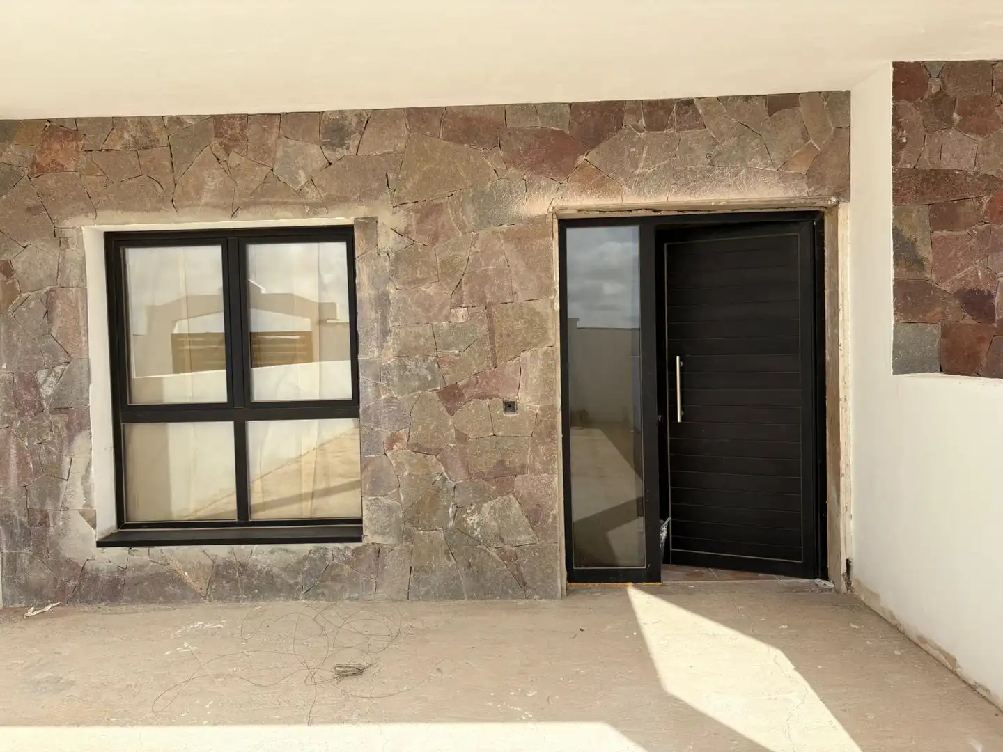 Casa adosada en venda en La Oliva amb Jardí privat