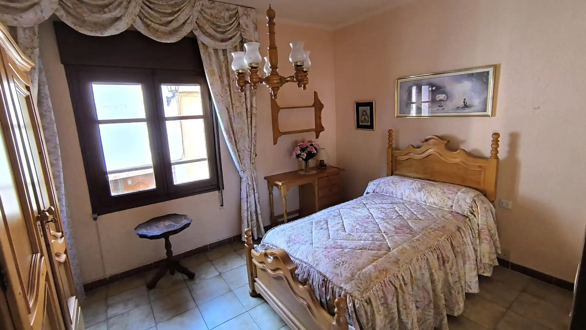 Habitación de Casa o chalet en venta en Alpartir con Jardín privado, Terraza y Amueblado