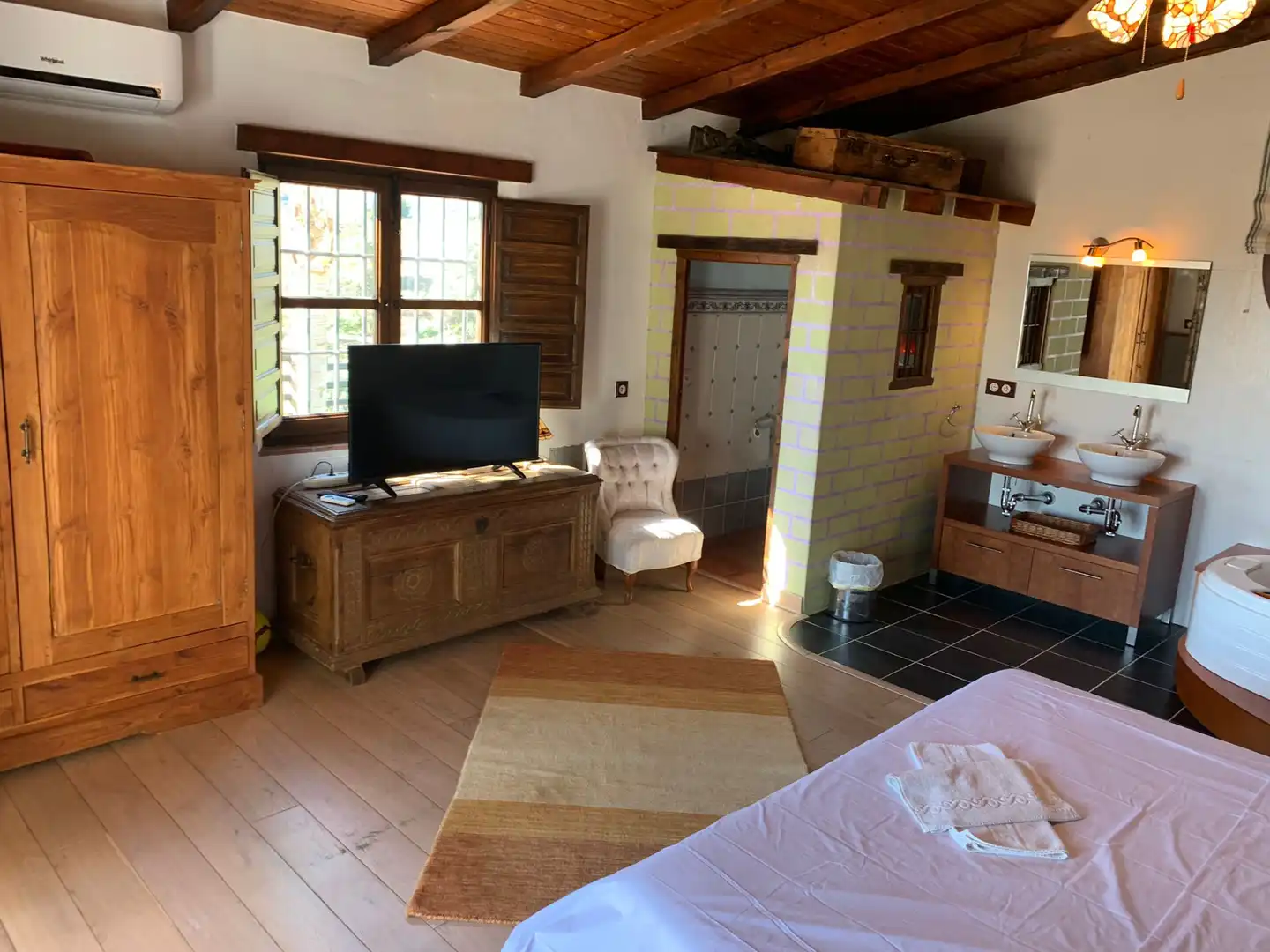 Habitación de Casa o chalet en venta en Torrox con Jardín privado, Terraza y Piscina